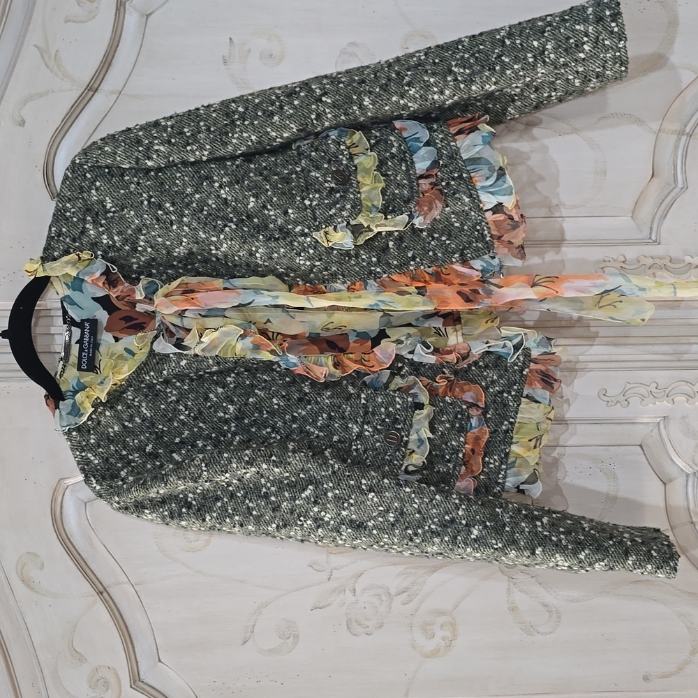 Dolce & Gabbana Boucle Alpaca/Wool and Silk Lined Jacket sz 40